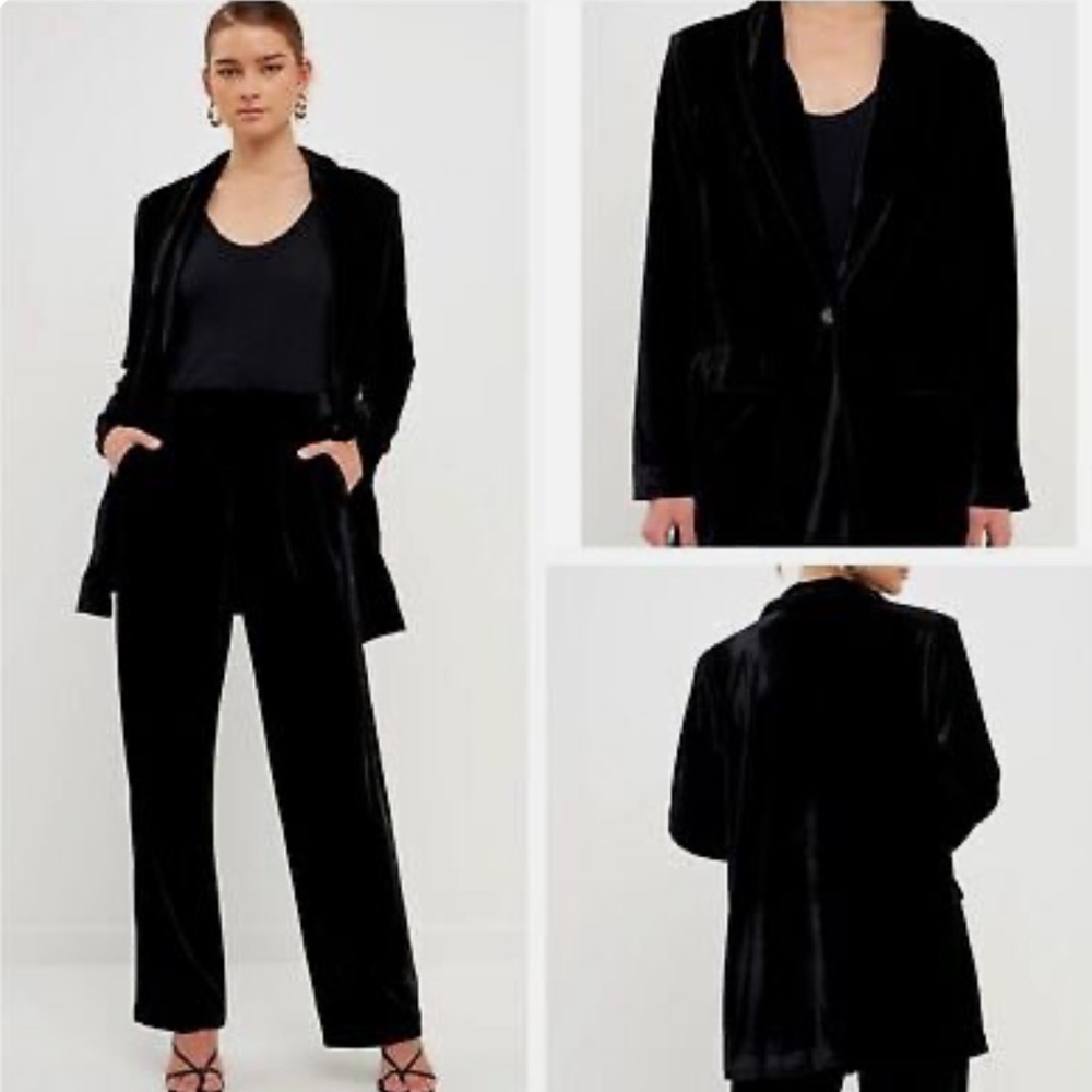 REVOLVE Endless Rose Black Velvet Blazer Jacket Size Medium